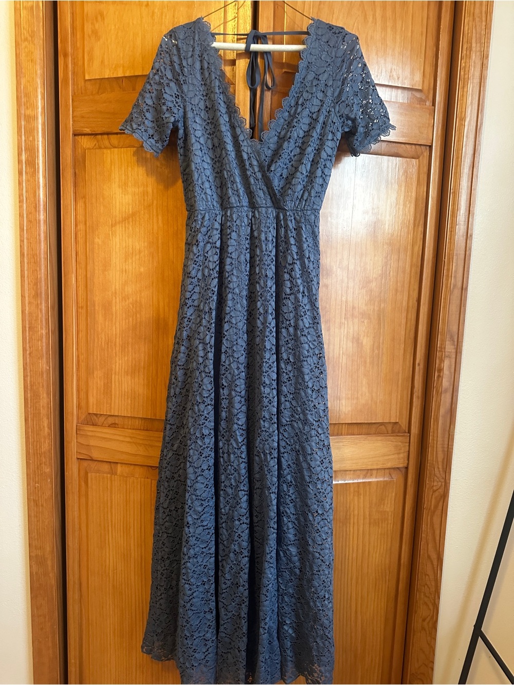 Baltic Born Lace V-Neck Maxi Dress in Navy- Small - Picture 9 of 9